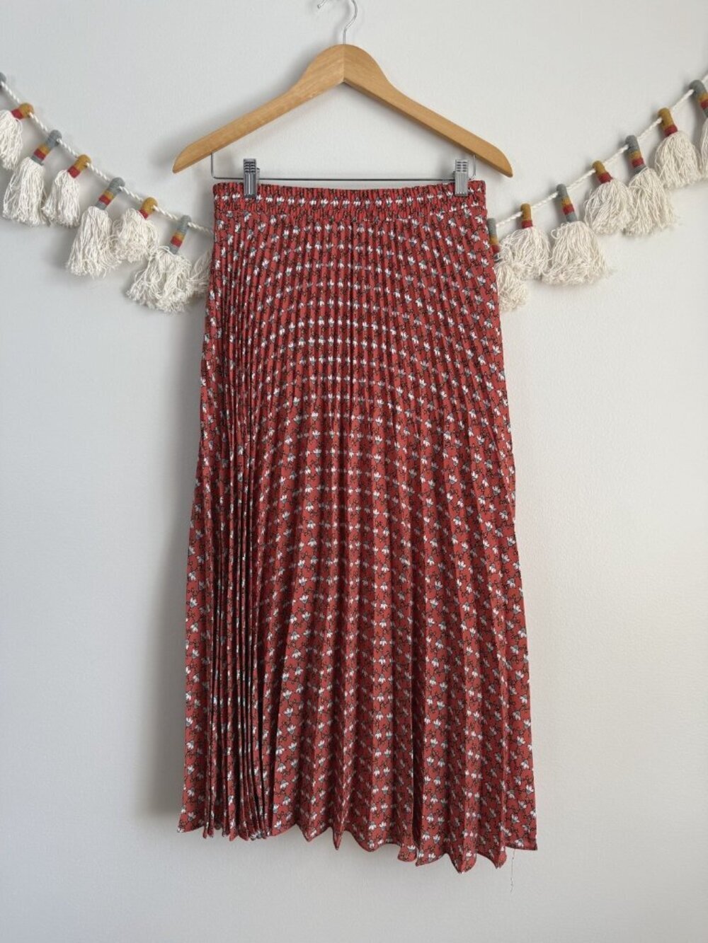 Max Studio Orange Floral Pleated Flowy Midi Skirt Lined Cottage Feminine Boho S